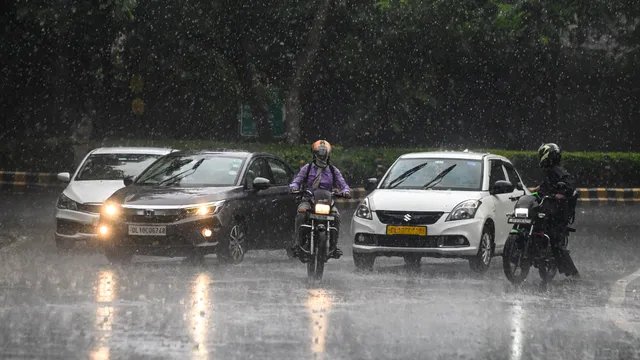 देश के 25 से ज्यादा राज्यों में बारिश का अलर्ट, यूपी-बिहार समेत कई राज्यों में बिगड़ेगा मौसम