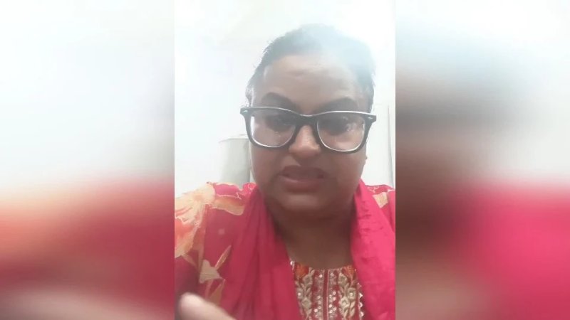 मोनिका नाज खान के हादसे को लेकर सपा में घमासान, दो पदाधिकारियों ने दिया इस्तीफा