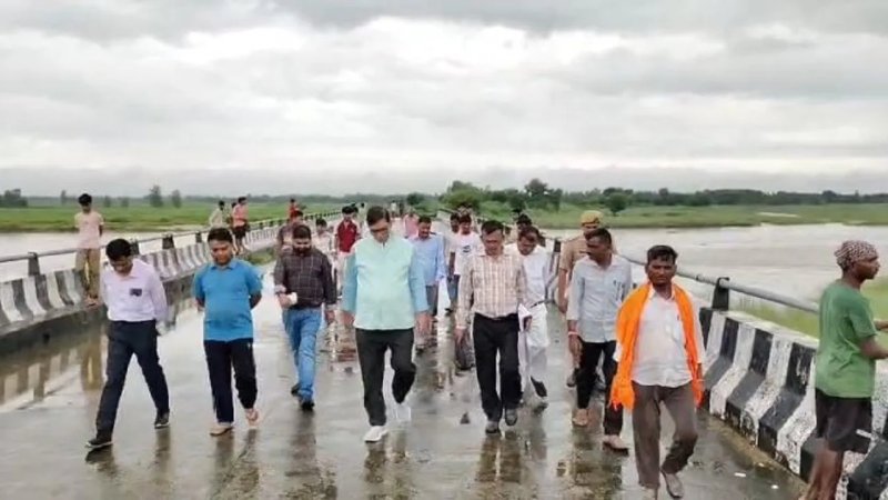 पीलीभीत में बढ़ा शारदा नदी का जलस्तर, बाढ़ का अलर्ट; प्रशासन ने बढ़ाई निगरानी