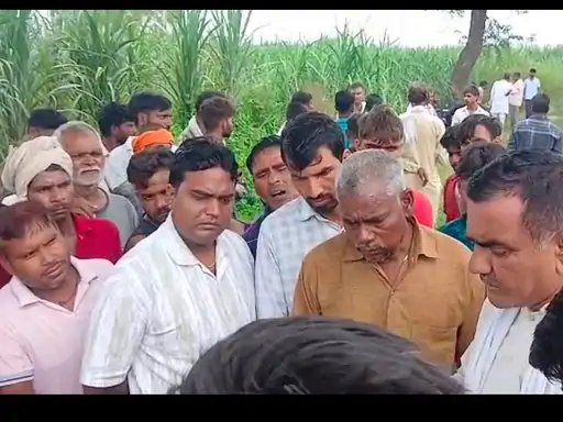 मुजफ्फरनगर: फंदे पर लटका मिला 22 वर्षीय युवक का शव, परिजनों ने हत्या का आरोप लगाया