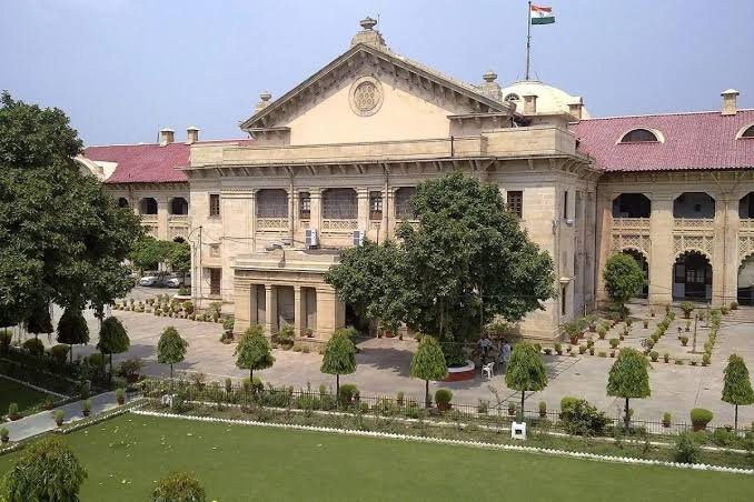 UP में हुक्का बार पर हाईकोर्ट का बड़ा फैसला, 70 से ज्यादा कैफे-रेस्तरां की याचिकाएं खारिज
