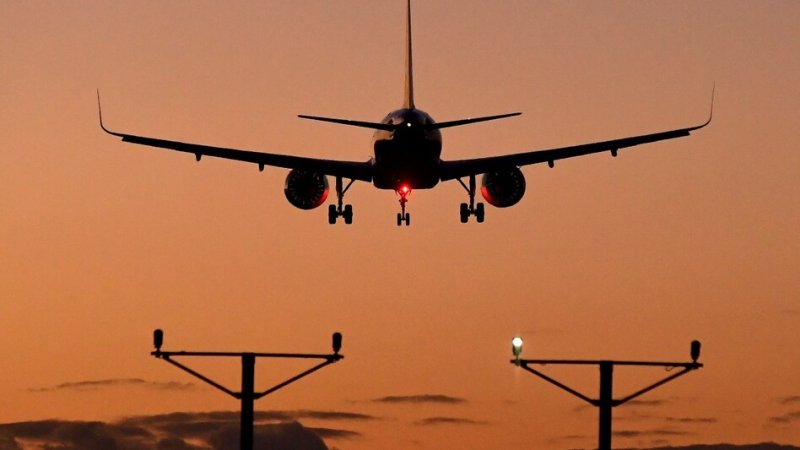 ब्रिटेन के कई एयरपोर्ट पर उड़ानों का संचालन प्रभावित, तकनीकी समस्या से मचा हड़कंप