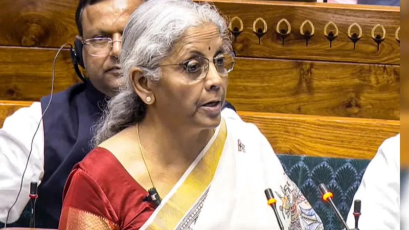 'नाराज फूफाजी' भारत की क्षमताओं पर संदेह करने का कोई मौका नहीं छोड़ते: वित्त मंत्री का तंज