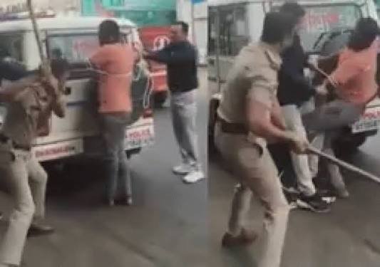 गुजरात में हत्या के आरोपी की पुलिस ने की पिटाई, वीडियो सामने आने के बाद उठे सवाल