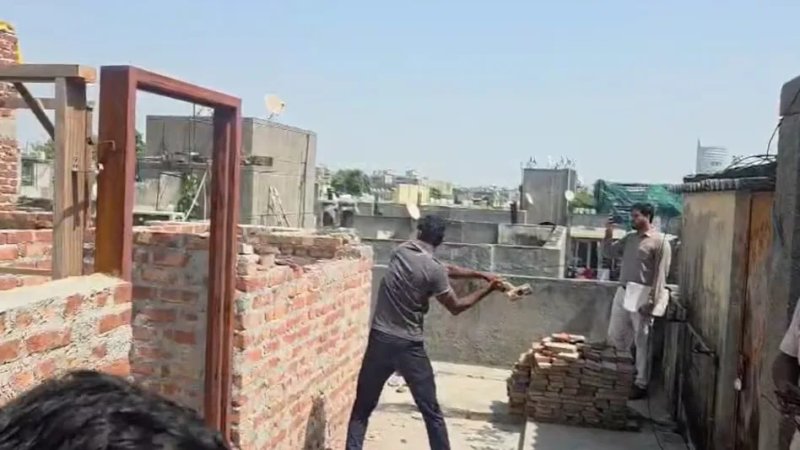 पूर्वी दिल्ली में अवैध निर्माणों पर एमसीडी की कार्रवाई जारी, न्यू अशोक नगर में पीजी सील