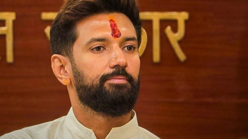 चिराग पासवान ने चुनाव आयोग से मांगी स्थिति स्पष्ट करने की अपील, बोले- जनता का भरोसा जरूरी