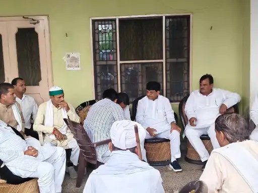 रोहन राठी हत्याकांड: पीड़ित परिवार से मिले मंत्री कपिलदेव, बोले- दोषी नहीं बचेगा
