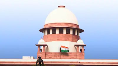 सरकारी स्कूलों में बाहरी लोगों की एंट्री पर रोक के खिलाफ याचिका, सुप्रीम कोर्ट ने सुनवाई से किया इनकार