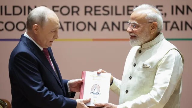 ब्रिक्स से पहले मोदी-पुतिन की मुलाकात, ऊर्जा से व्यापार तक अहम मुद्दों पर चर्चा