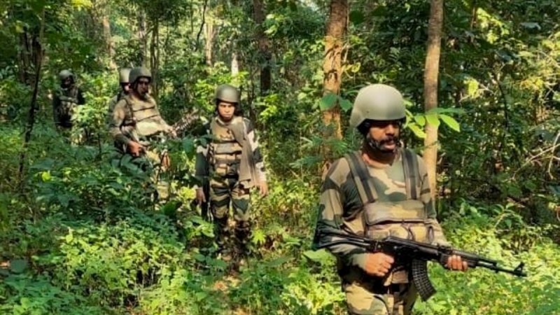 कठुआ में अंतरराष्ट्रीय सीमा के पास पाकिस्तानी घुसपैठिया गिरफ्तार