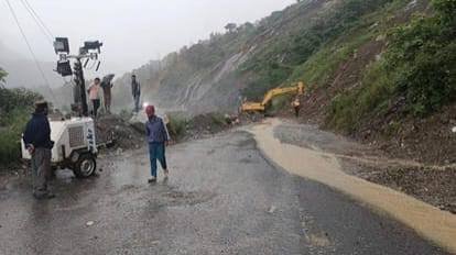 हिमाचल में मानसून का कहर, 266 लोगों की मौत; 1,235 करोड़ से ज्यादा का नुकसान