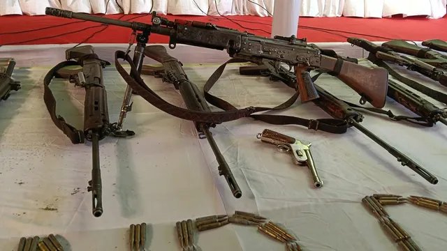 झारखंड में माओवाद का खात्मा, 26 साल में सुरक्षा बलों ने बरामद किए 682 हथियार
