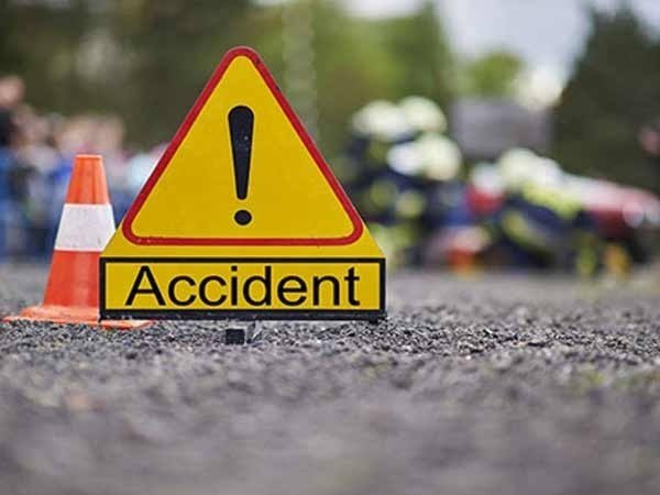 गोंदिया में तेज रफ्तार ट्रक ने SUV को मारी टक्कर, बच्चे समेत छह की मौत