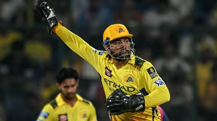 धोनी ने इम्पैक्ट प्लेयर बनने से किया इनकार, 2027 IPL में बतौर विकेटकीपर खेलने पर ही लेंगे फैसला