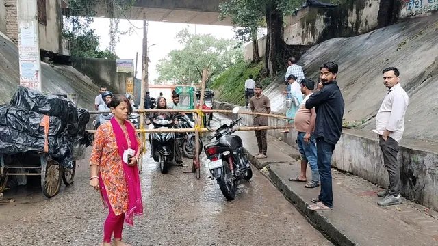 पटना सिटी में गंगा का बढ़ा जलस्तर, भद्र घाट से कंगन घाट तक आवागमन बंद