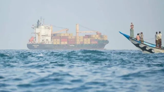 सोमालिया में समुद्री लुटेरों का कहर, टैंकर के 5 क्रू सदस्यों की हत्या; 16 गिरफ्तार