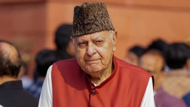 कश्मीरी पंडितों को धमकियों पर फारूक का सवाल, बोले- इसके पीछे हो सकती है साजिश