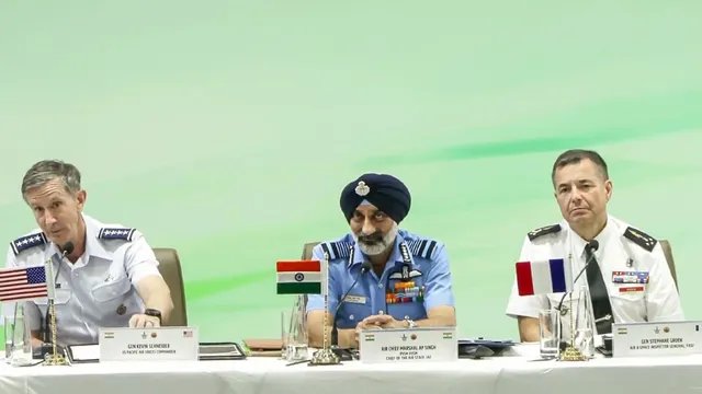 F-35 पर वायुसेना प्रमुख एपी सिंह की टिप्पणी, बोले- कॉकपिट तक नहीं देखने देते अमेरिकी