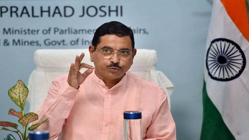 प्रह्लाद जोशी का कांग्रेस पर तंज, बोले- बैलेट हो या EVM, नतीजा एक जैसा