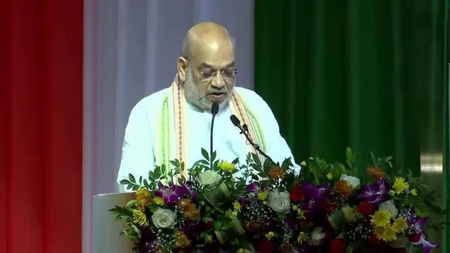 राहुल गांधी के वोट चोरी के आरोपों पर अमित शाह का पलटवार, बोले- घुसपैठियों के वोट बचाना चाहते हैं