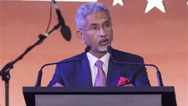 विदेशी नेताओं से दिल्ली के बाहर मिलने पर आपत्ति क्यों? जयशंकर ने कांग्रेस से पूछा सवाल
