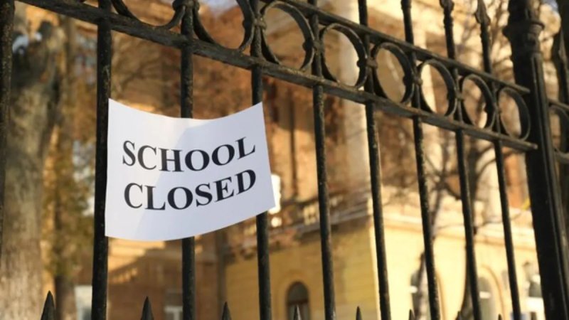उत्तर प्रदेश: विधान परिषद चुनाव के चलते शुक्रवार को कई जिलों में स्कूल-कॉलेज बंद