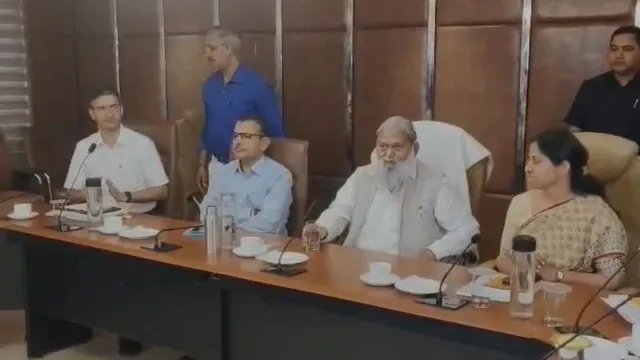 हरियाणा में बिजली कर्मचारियों की हड़ताल के बीच अनिल विज और कर्मचारी नेताओं की बैठक शुरू