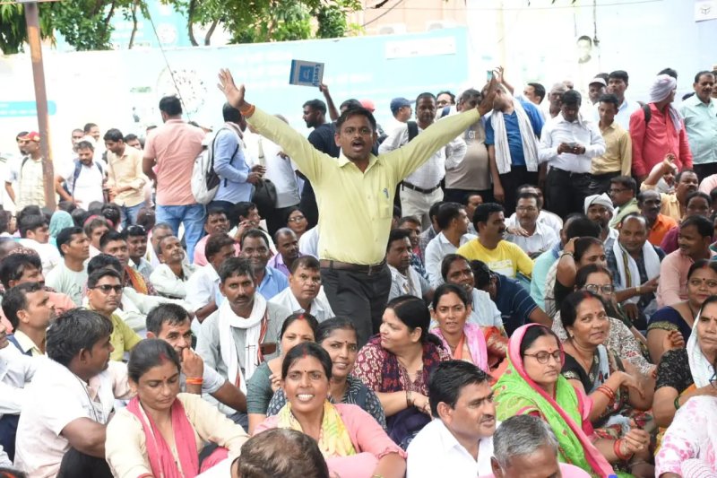 यूपी में 11,508 सहायक अध्यापक भर्ती में शिक्षामित्रों को आयु सीमा में छूट