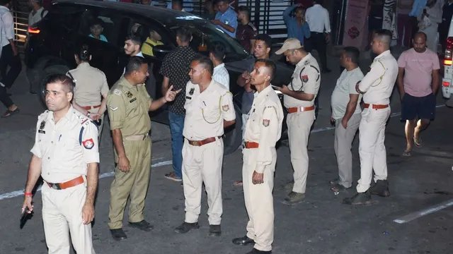 गुवाहाटी के होटल में गोलीबारी, होटल मालिक के परिवार के चार सदस्यों समेत पांच की मौत