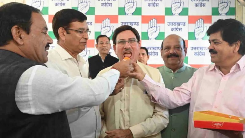 उत्तराखंड में कांग्रेस को मिली मजबूती, कई दलों के नेता पार्टी में शामिल