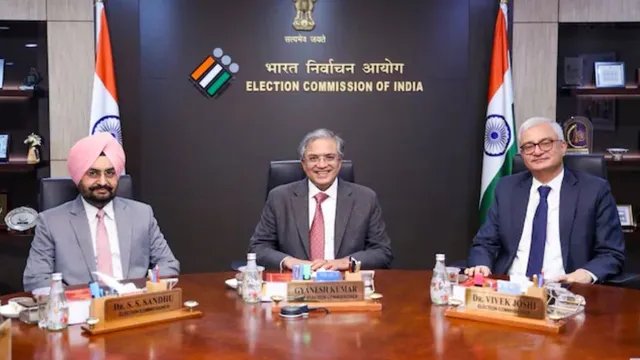 चुनाव आयोग में बढ़ा विवाद, दो चुनाव आयुक्तों ने कैबिनेट सचिव को लिखे अलग-अलग पत्र