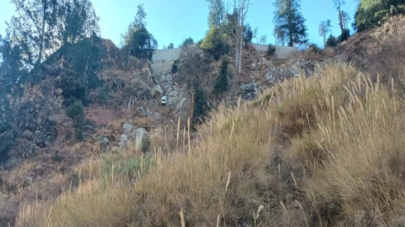 हिमाचल के किन्नौर में भीषण हादसा, 150 मीटर गहरी खाई में गिरी कार; मां-बेटे समेत 4 की मौत