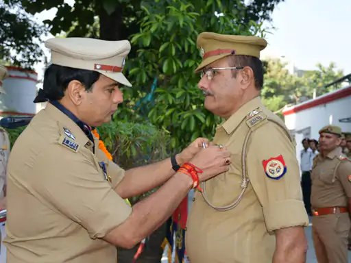 मुजफ्फरनगर: पुलिस लाइन में गांधी-शास्त्री जयंती समारोह, 15 पुलिसकर्मी सेवा पदकों से सम्मानित