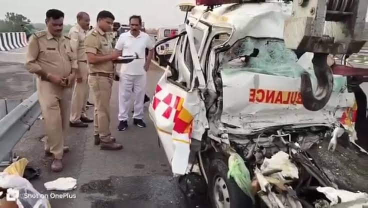 सैनिक का पार्थिव शरीर लेकर जा रही एंबुलेंस हादसे का शिकार, चार लोगों की मौत