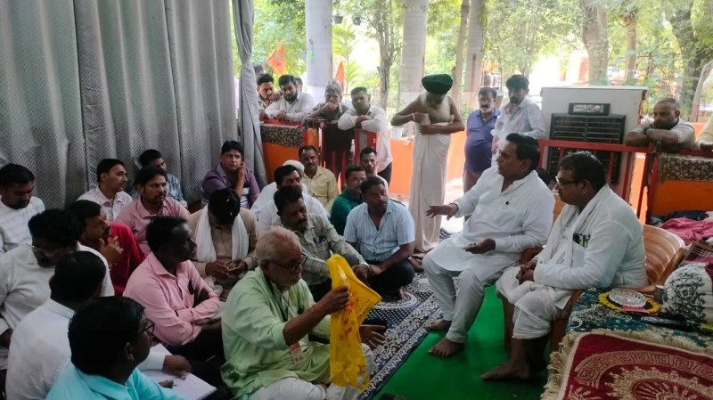 ओंकारेश्वर में दो दिन बाद खुला बाजार, सिंहस्थ-2028 की मांगों पर प्रशासन ने मांगा एक माह का समय