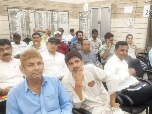 मुजफ्फरनगर की चारों तहसीलों में संपूर्ण समाधान दिवस, अधिकारियों ने सुनीं फरियादियों की शिकायतें