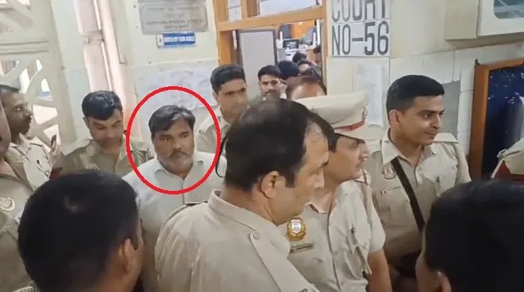 दिल्ली दंगों से जुड़े मामले में ताहिर हुसैन दोषी, बाकी 12 आरोपियों को मिली क्लीन चिट