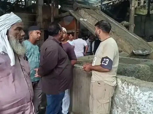 मुजफ्फरनगर: कीर्ति क्राफ्ट पेपर मिल में दर्दनाक हादसा, पेपर कटिंग बेल्ट की चपेट में आया युवक