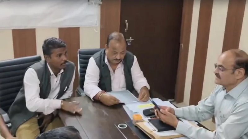 ई-कार्ट के लिए नगर निगम की जमीन मुफ्त देने पर विवाद, कांग्रेस पार्षदों ने जताया विरोध