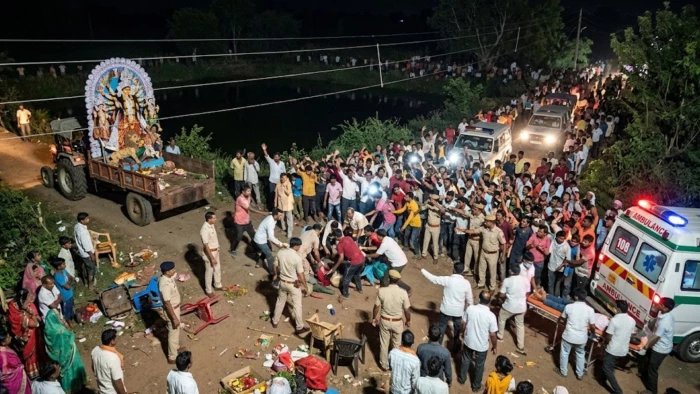 जबलपुर में दुर्गा प्रतिमा विसर्जन जुलूस के दौरान बड़ा हादसा, करंट लगने से 2 की मौत
