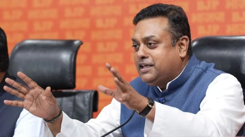 'राहुल गांधी विदेश में तख्तापलट की रणनीति बना रहे', संबित पात्रा का आरोप
