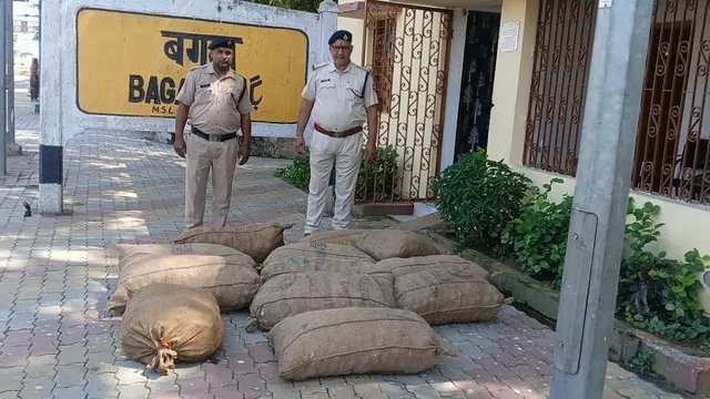 बगहा स्टेशन पर अमृत भारत एक्सप्रेस से 12 बोरी संदिग्ध चाइनीज लहसुन बरामद