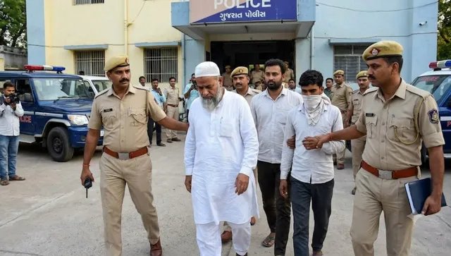 गुजरात में नाबालिग का धर्म परिवर्तन कराने और शादी की साजिश का आरोप, तीन गिरफ्तार