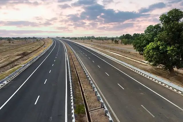 UP में 4 नए लिंक एक्सप्रेसवे को मंजूरी, 17,542 करोड़ रुपये से बदलेगी कनेक्टिविटी की तस्वीर