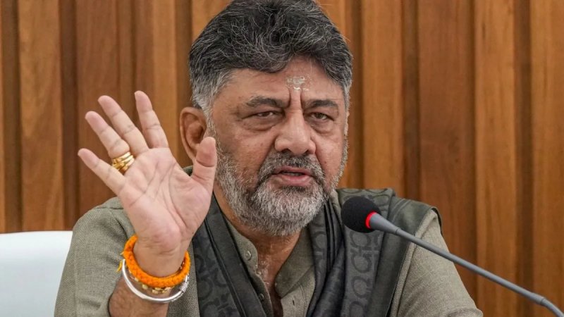 कर्नाटक में कन्नड़ लोगों को नौकरी नहीं दी तो होगी कार्रवाई, डीके शिवकुमार ने दी चेतावनी