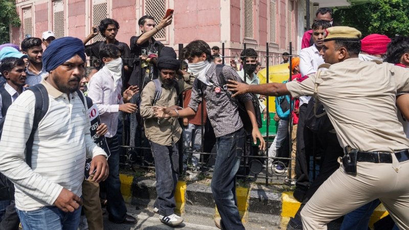 प्रदर्शनकारियों की सामूहिक हिरासत पर भारत का UN को जवाब, कहा- आंतरिक मामलों में दखल न दें