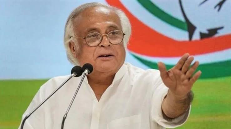 'महंगाई बढ़ी, कर्ज बढ़ा और आमदनी घटी', जयराम रमेश ने मोदी सरकार को घेरा