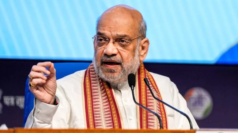 चक्रवात 'अर्णब' पर अमित शाह ने लिया अपडेट, चार राज्यों को हर संभव मदद का दिया भरोसा