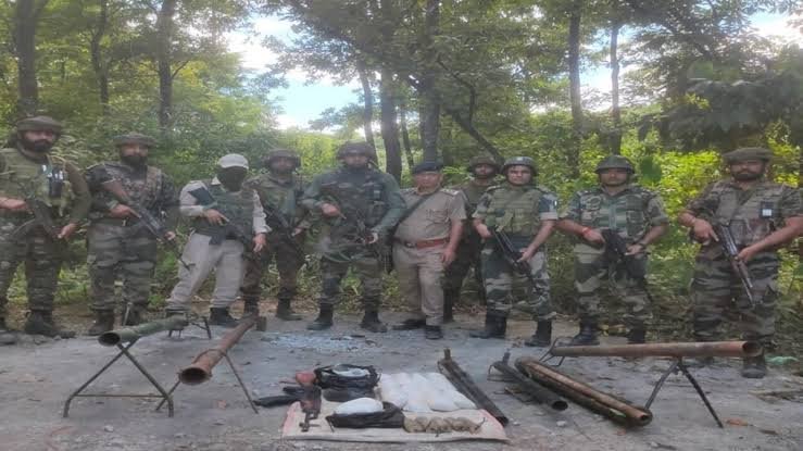 मणिपुर में सुनुलोक पहाड़ी हमले के मामले में तीन गिरफ्तार, हथियार और विस्फोटक बरामद