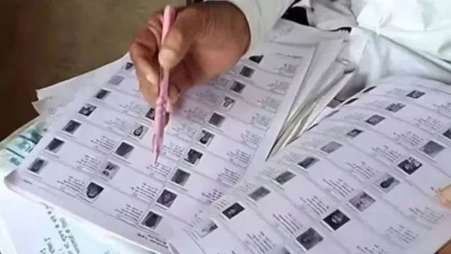 SIR अभियान में चार दिनों में आठ लाख नए मतदाताओं ने भरे Form-6, 20 राज्यों में चल रहा अभियान